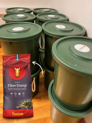 FYND - 15kg Hästfoder – Fibre energi i fodertunna